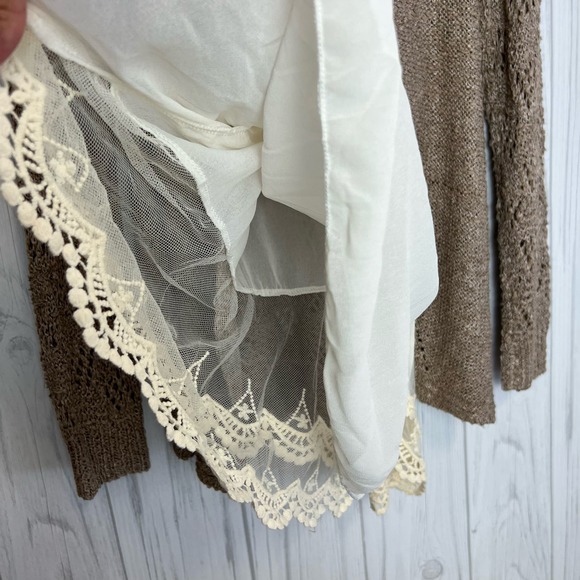 Altar'd State Size S/M Pointelle Knit Tunic Top Lace Trim Long Sleeve Taupe NWT - Picture 10 of 13